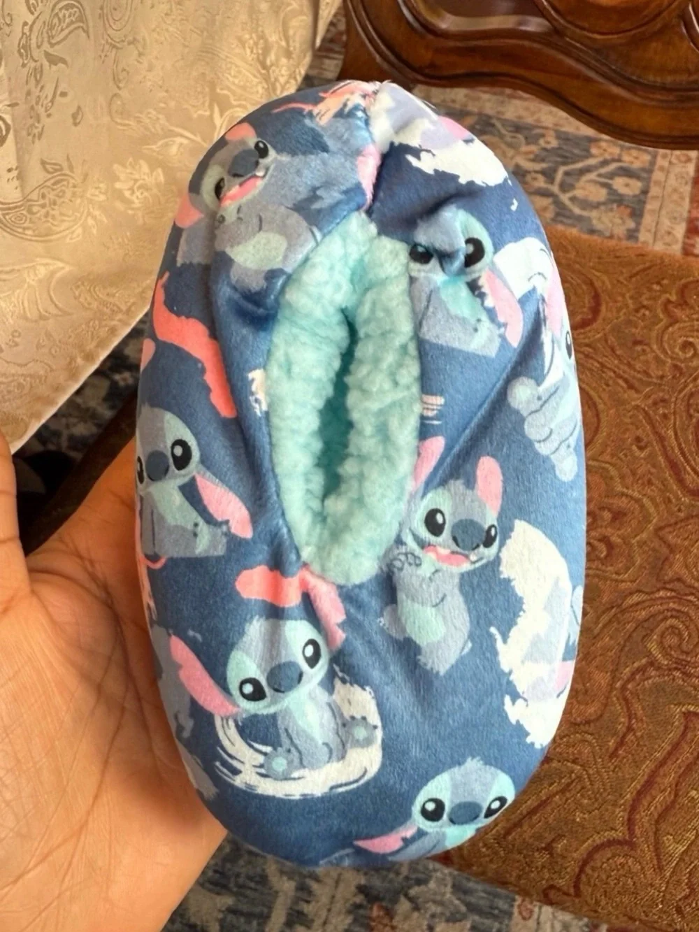 Disney Stitch Snuggle Toes Slipper Socks; Toddler’s Size 2T-3T NWT